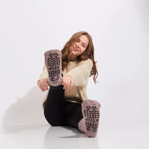GoWith-hospital-grip-socks-for-women-red GoWith-hospital-grip-socks-for-women-red