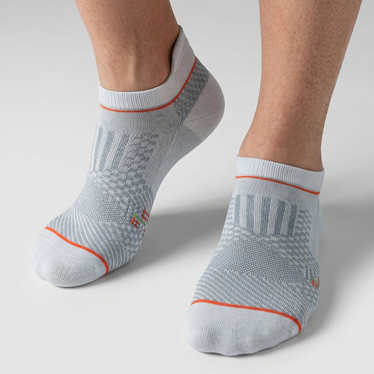 Best Socks for Sweaty Feet: Why Bamboo Socks Work | GoWith