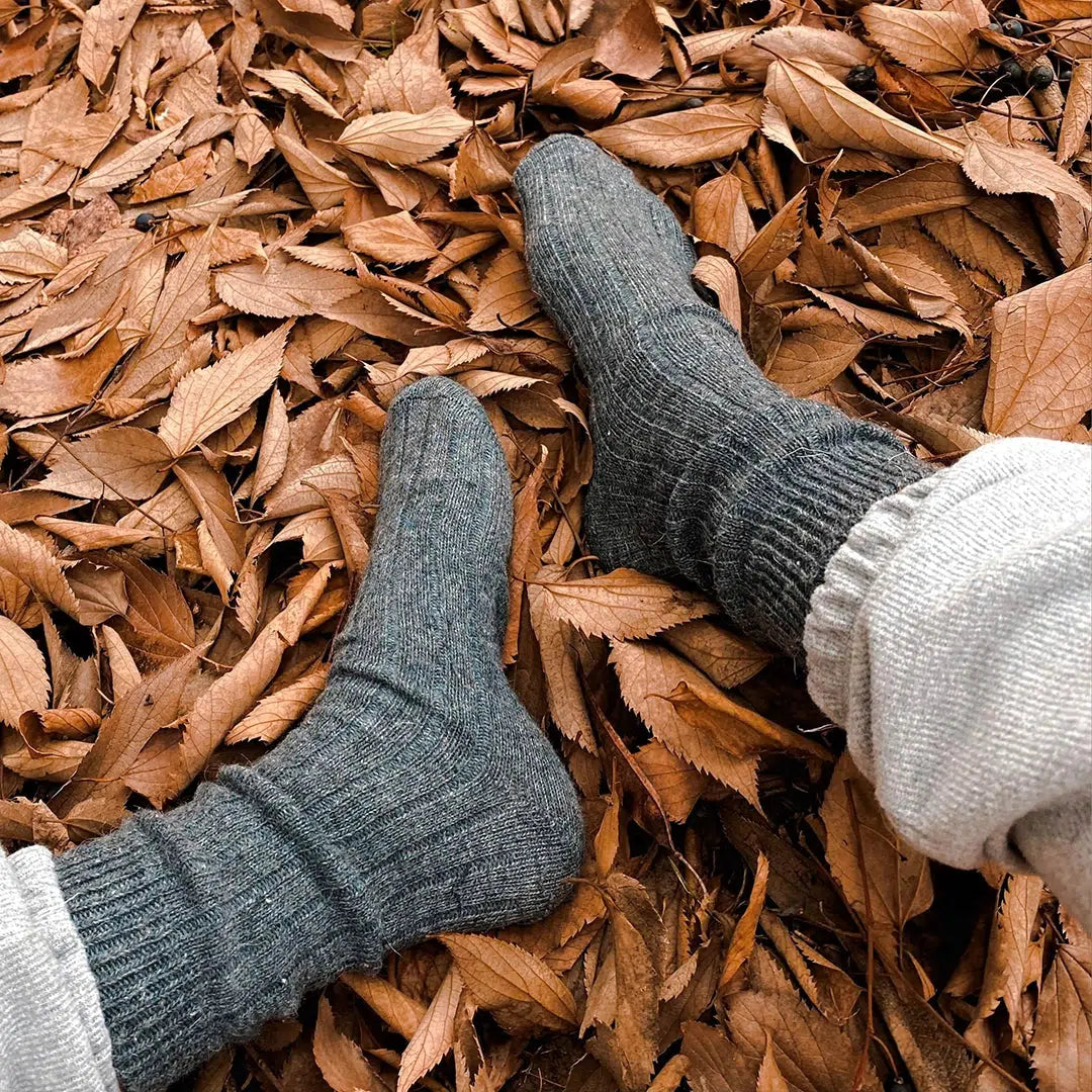 GoWith-alpaca-hiking-socks-for-men