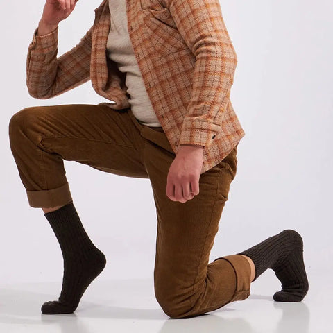 GoWith-brown-fuzzy-winter-socks-for-men