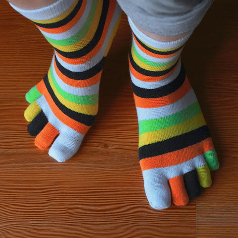GoWith-fun-toe-socks-women-yellow-striped_1