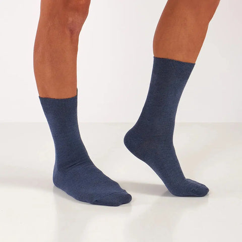 GoWith-men-navy-thin-dress-socks