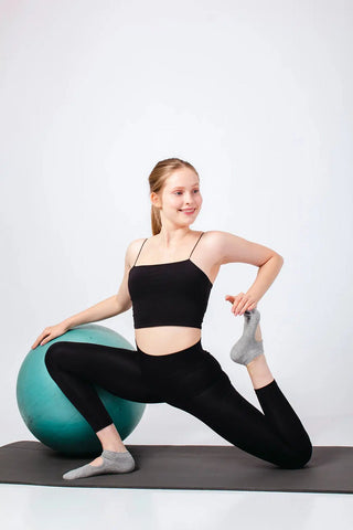 GoWith-non-slip-pilates-socks-women