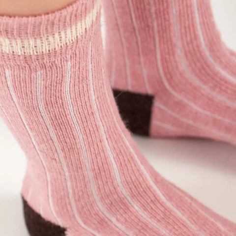 GoWith-pink-crew-hiking-socks