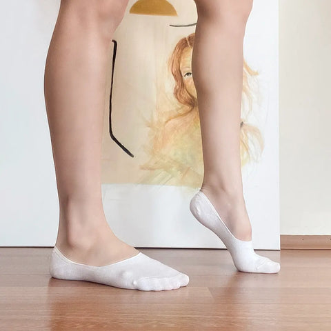 GoWith-white-invisible-socks-for-women