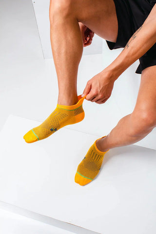 GoWith-yellow-thin-running-arch-support-socks